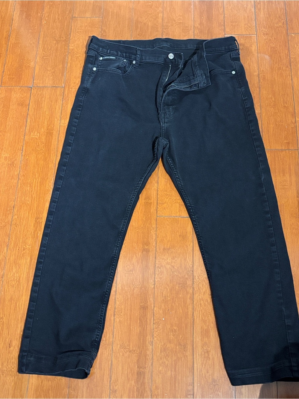 Calvin Klein Slim Straight Fit black men’s jeans. 38x30